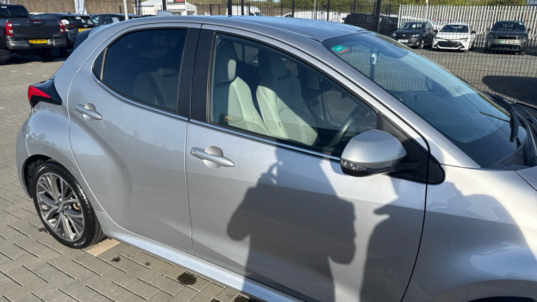 Toyota Yaris 1.5 Hybrid Excel 5dr CVT Hybrid Hatchback